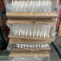 NHÁM CHỔI CƯỚC
